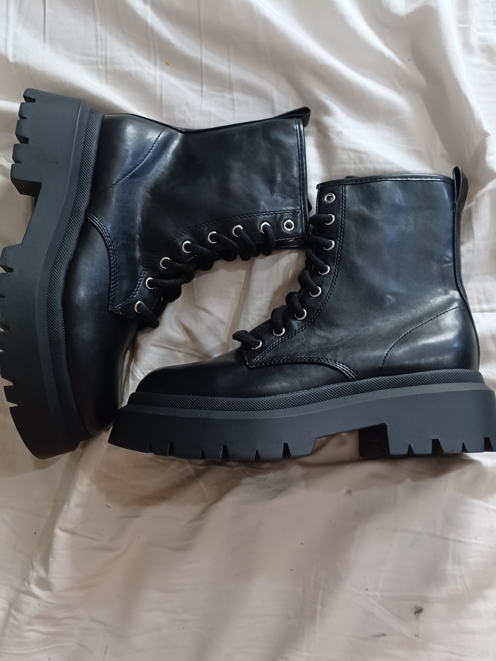 No Boundaries Black Platform Combat Boots - Lug Sole Lace-Up Ankle Boots